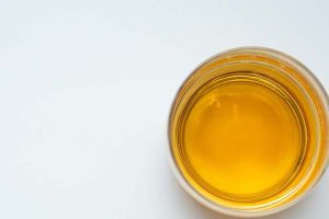 Rahasia Manfaat Baby Oil untuk Rambut: Solusi Alami untuk Rambut Sehat, Lembut, dan Berkilau