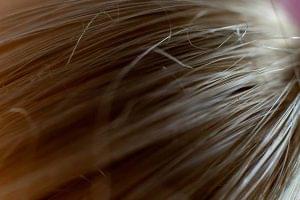 Cara Mengatasi Rambut Bercabang yang Bisa Anda Lakukan di Rumah